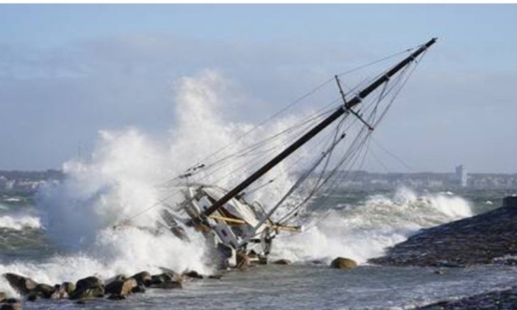 عاصفة تودي بحياة أربعة أشخاص في شمال أوربا