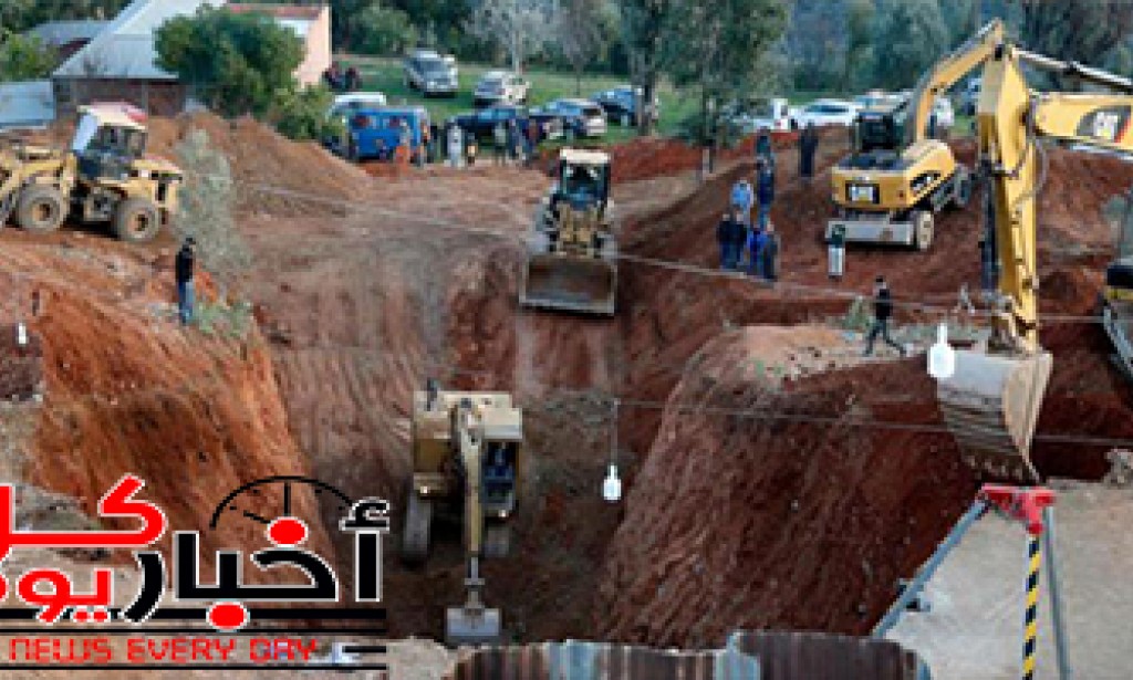 Heros competition to save kid stuck down a well for four days in Morocco