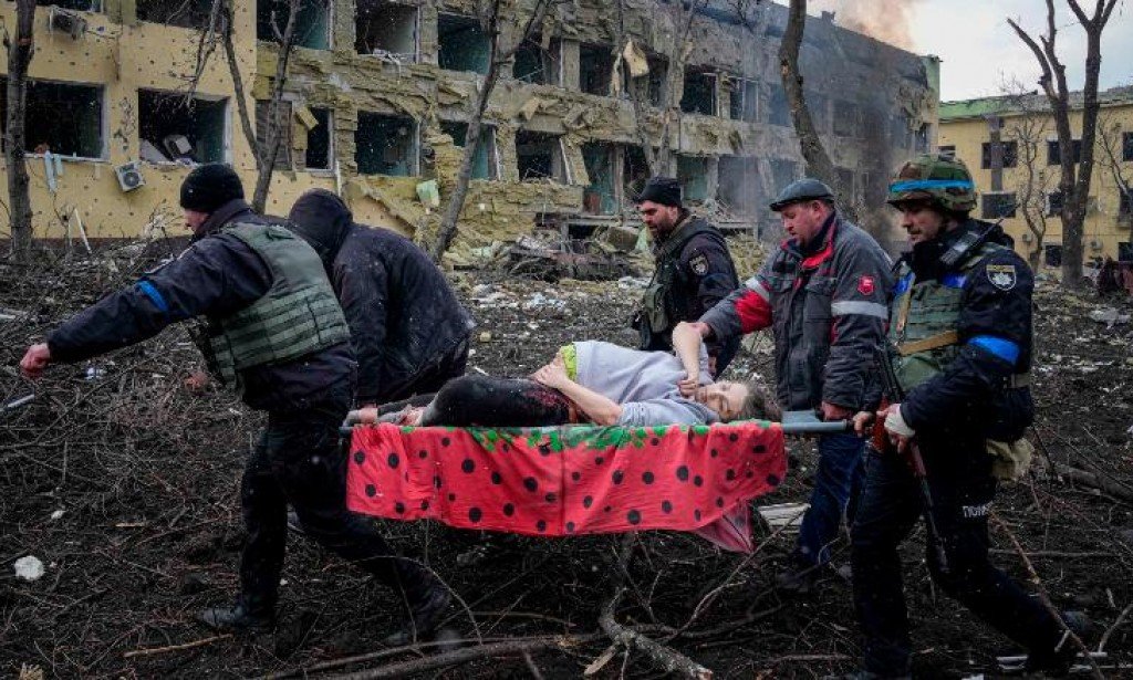 أدانت روسيا التفجير القاتل لمستشفى الأطفال في ماريوبول فيما تسلط منظمة الصحة العالمية الضوء على نمط الضربات على المنشآت الطبية