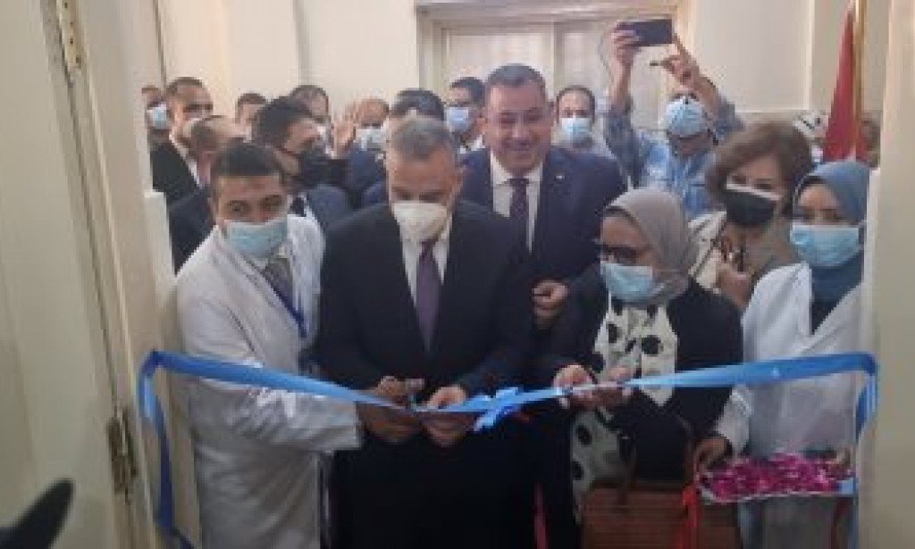 محافظ سوهاج يفتتح وحدة الأشعة المقطعية الجديدة بمستشفى الحميات