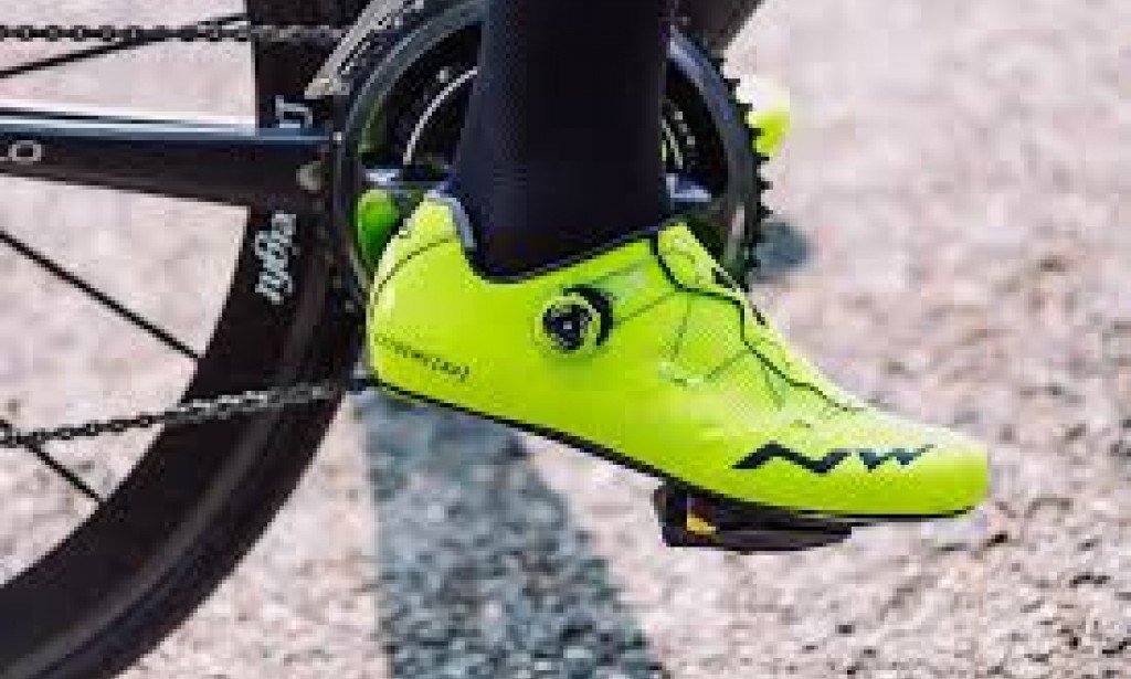 Consejos para comprar zapatillas de montar online