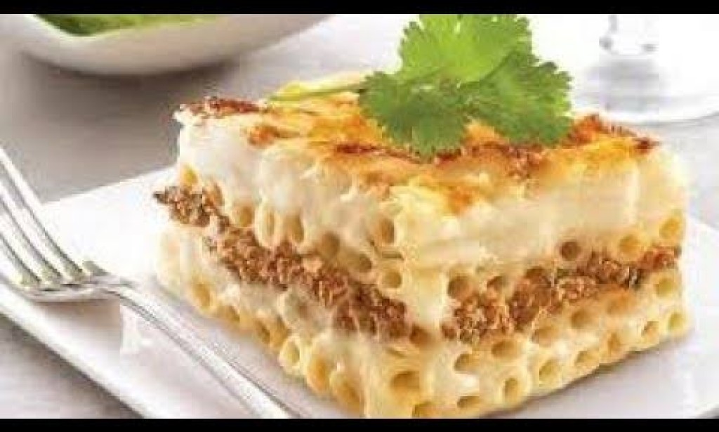 طريقة عمل المكرونه البشاميل بصدور الفراخ اللذيذة