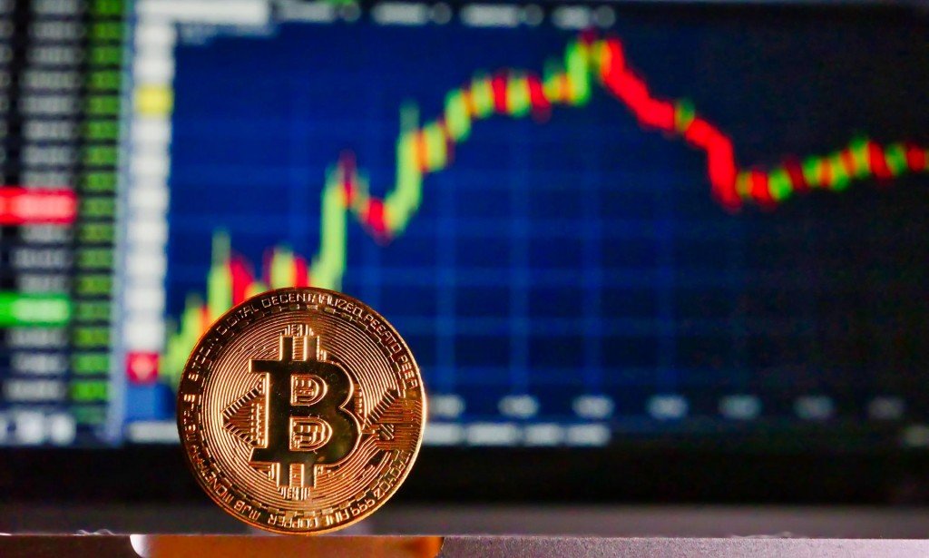 Why are cryptocurrencies not considered safe to invest