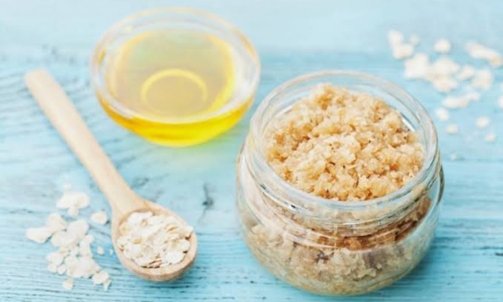 وصفات بسيطة لتقشير البشره