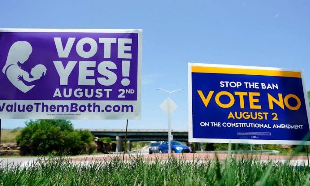 Kansas )Voters block efforts to strip abortion protections from state constitution now | exclusive )