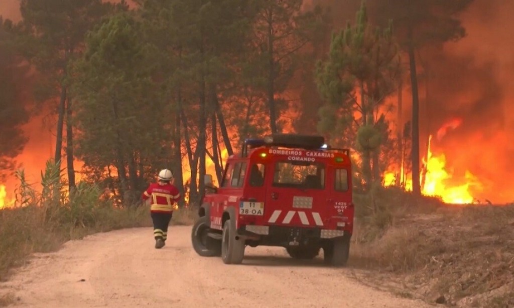 حرائق هائلة لأول مرة ماذا يحدث في الغرب وهل هذه علامة من علامات الساعة