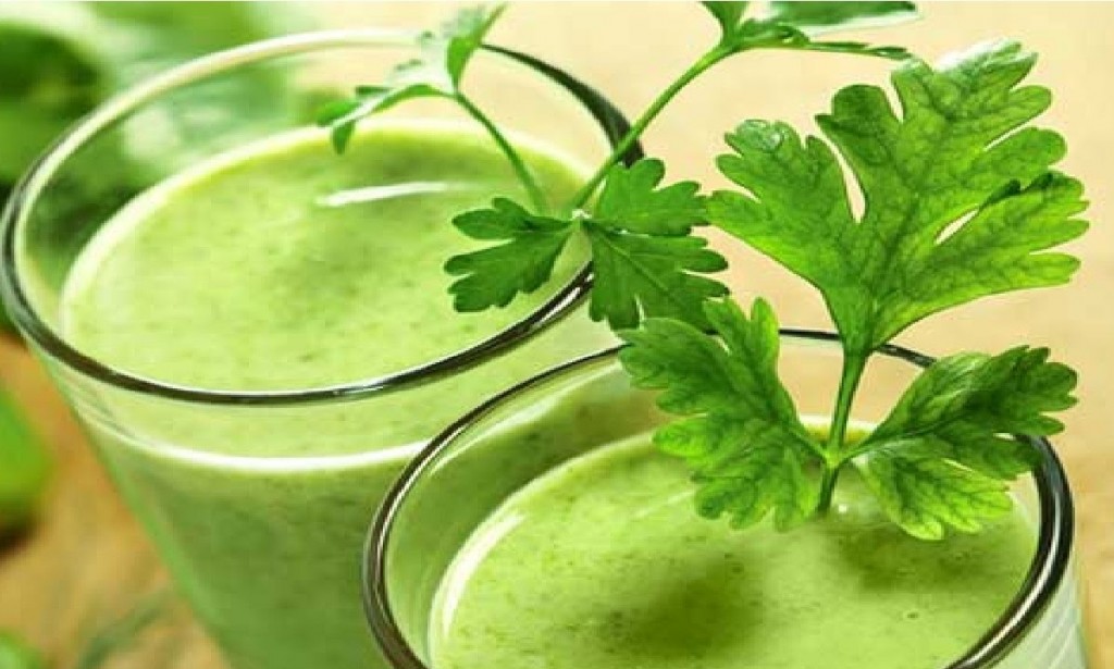 فوائد البقدونس في علاج البروستاتا والتهابات البول وعلاج الحصى والسكر وعلاج حب الشباب