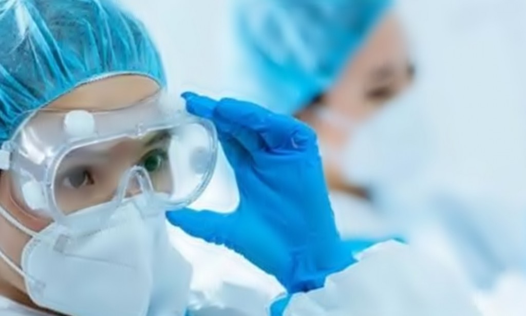 Plastic that sterilises itself eliminates pathogens like Covid