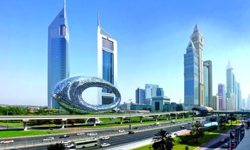 ولي عهد دبي يفتتح أول جمعية ميتافيرس بدبي في متحف المستقبل