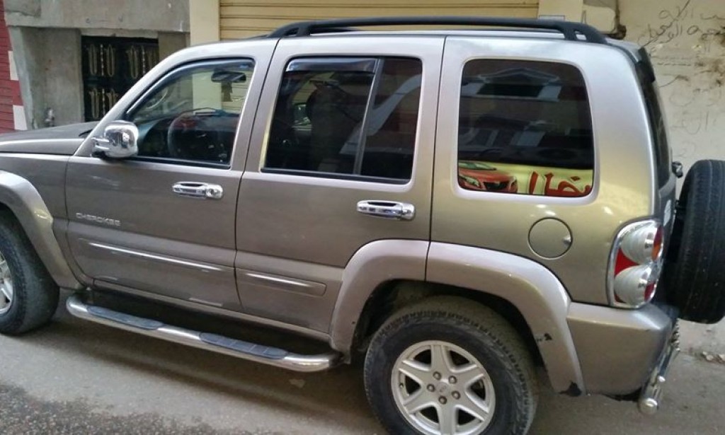 مواصفات جيب ليبرتي 2004