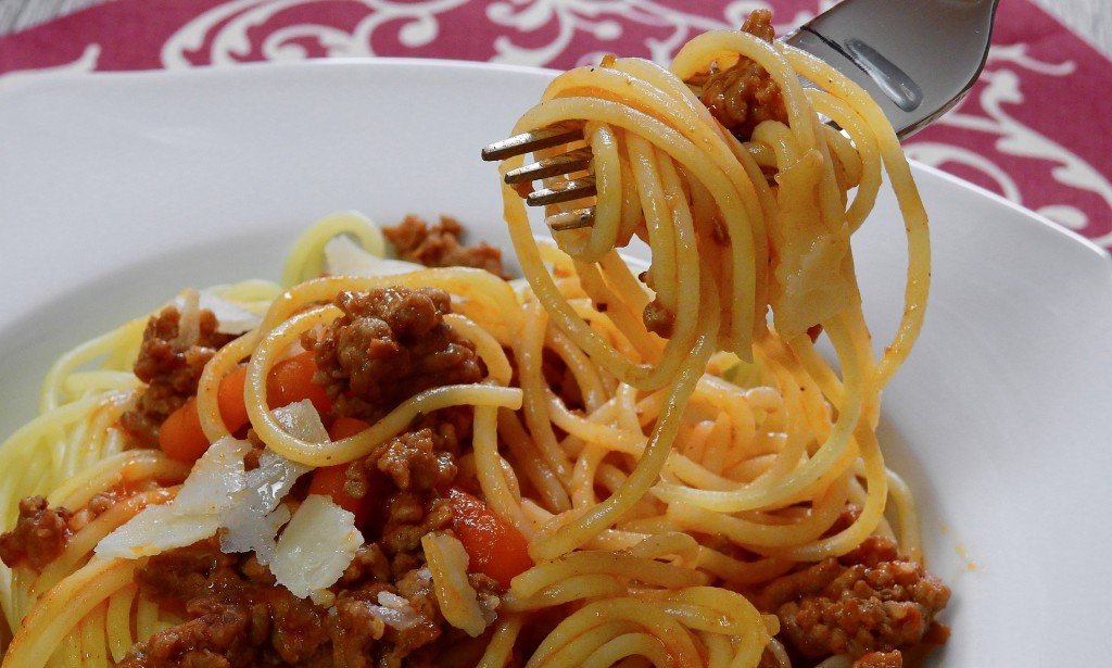 طريقة عمل المكرونة التركية باللحم المفروم