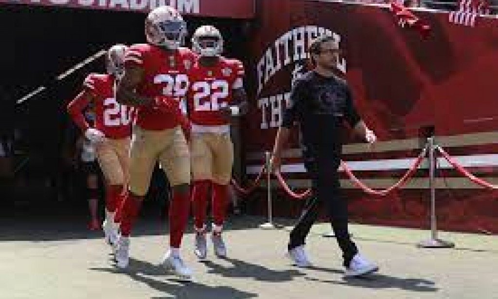 Mike McDaniel Returns to the Bay to Take on the Struggling 49ers