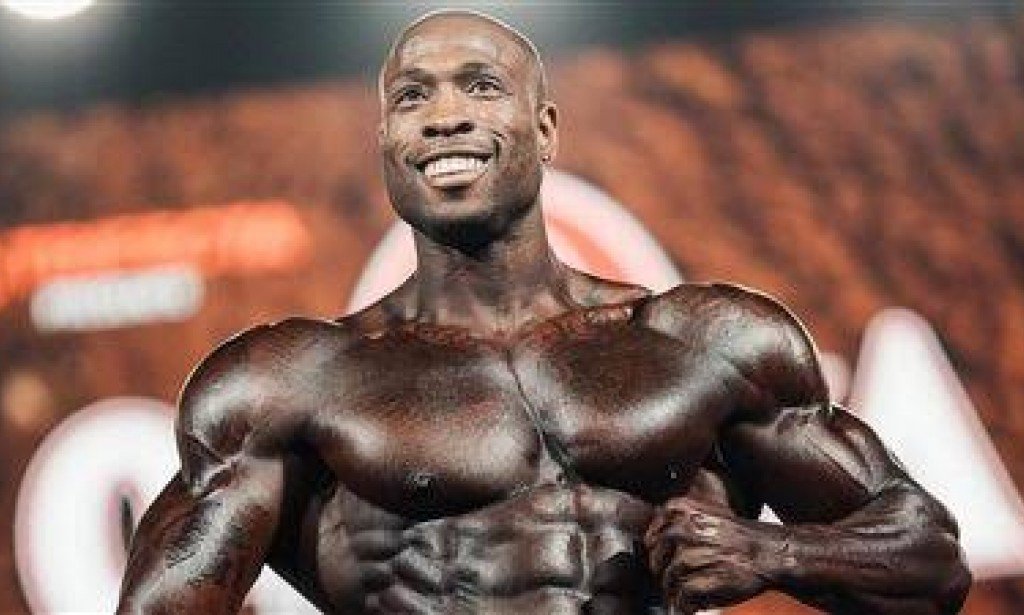 فئة الكلاسيك فيزيك - Classic Physique