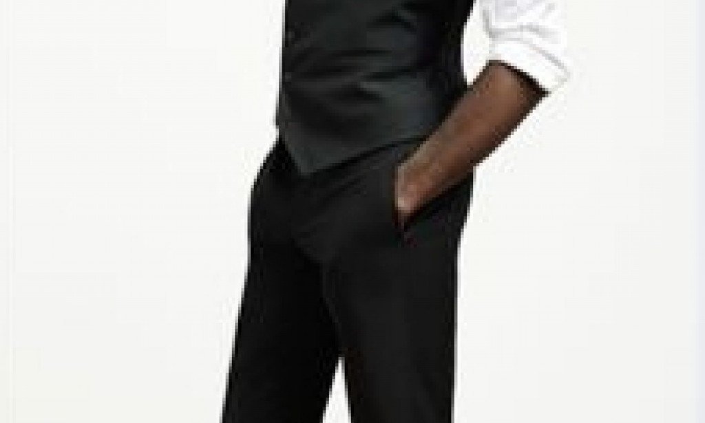 الوان مناسبة للرجال أصحاب البشرة السمراء فى الملابس