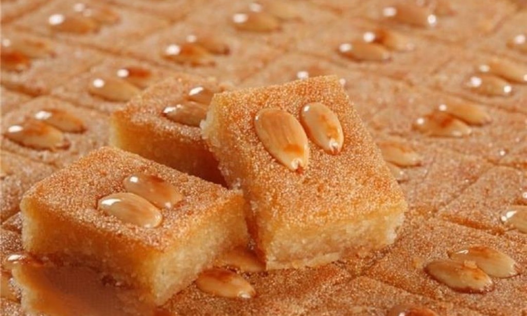 طريقه عمل البسبوسه في المنزل زي المحلات