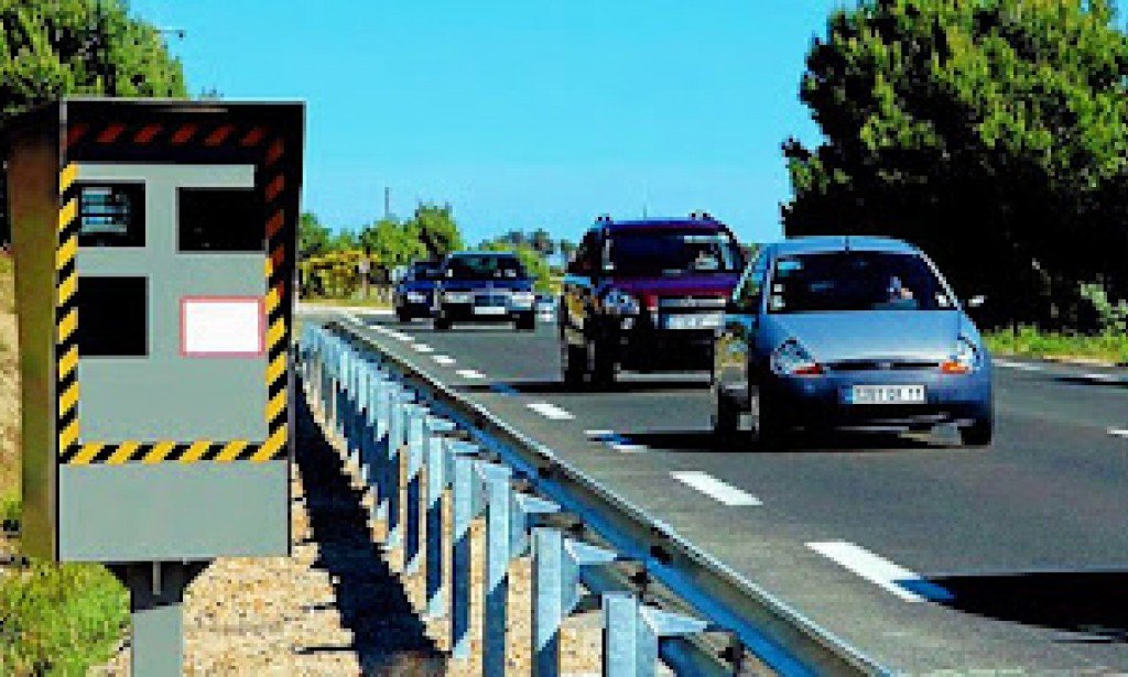 ما هو الرادار وكيف يعمل وما هي انواعه