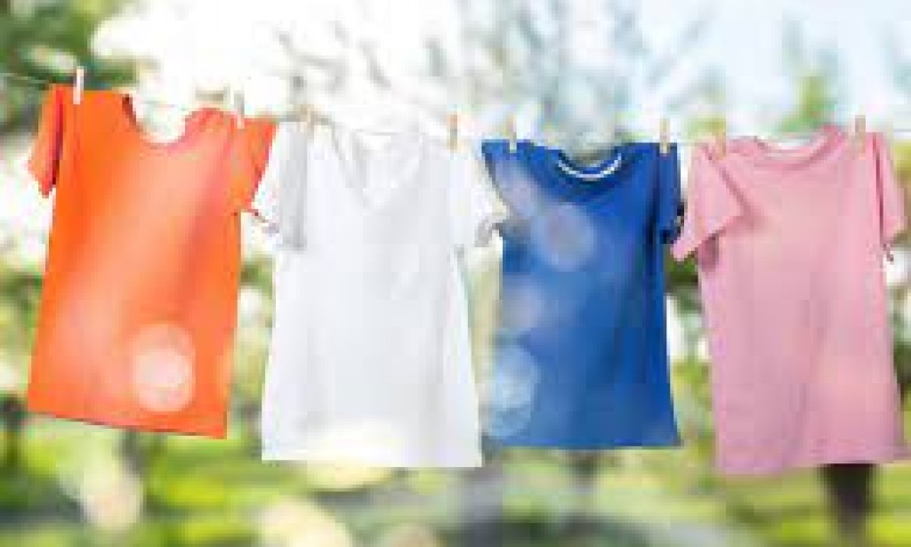 إزالة رائحة العرق من الملابس