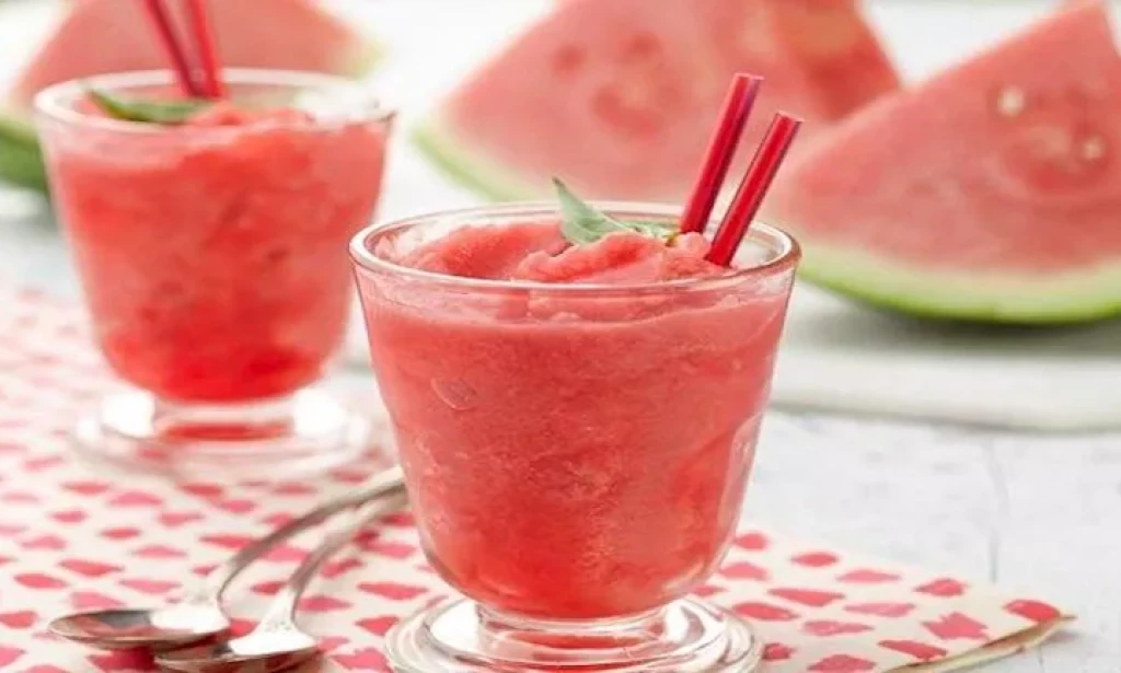 ماذا يحدث لكليتيك عند شرب كوب من عصير البطيخ على الريق؟